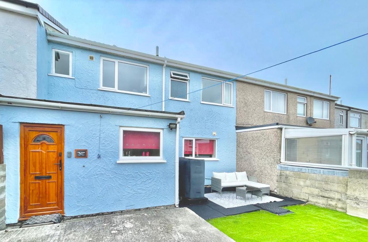 Cae Glas Apartments Holyhead Extérieur photo