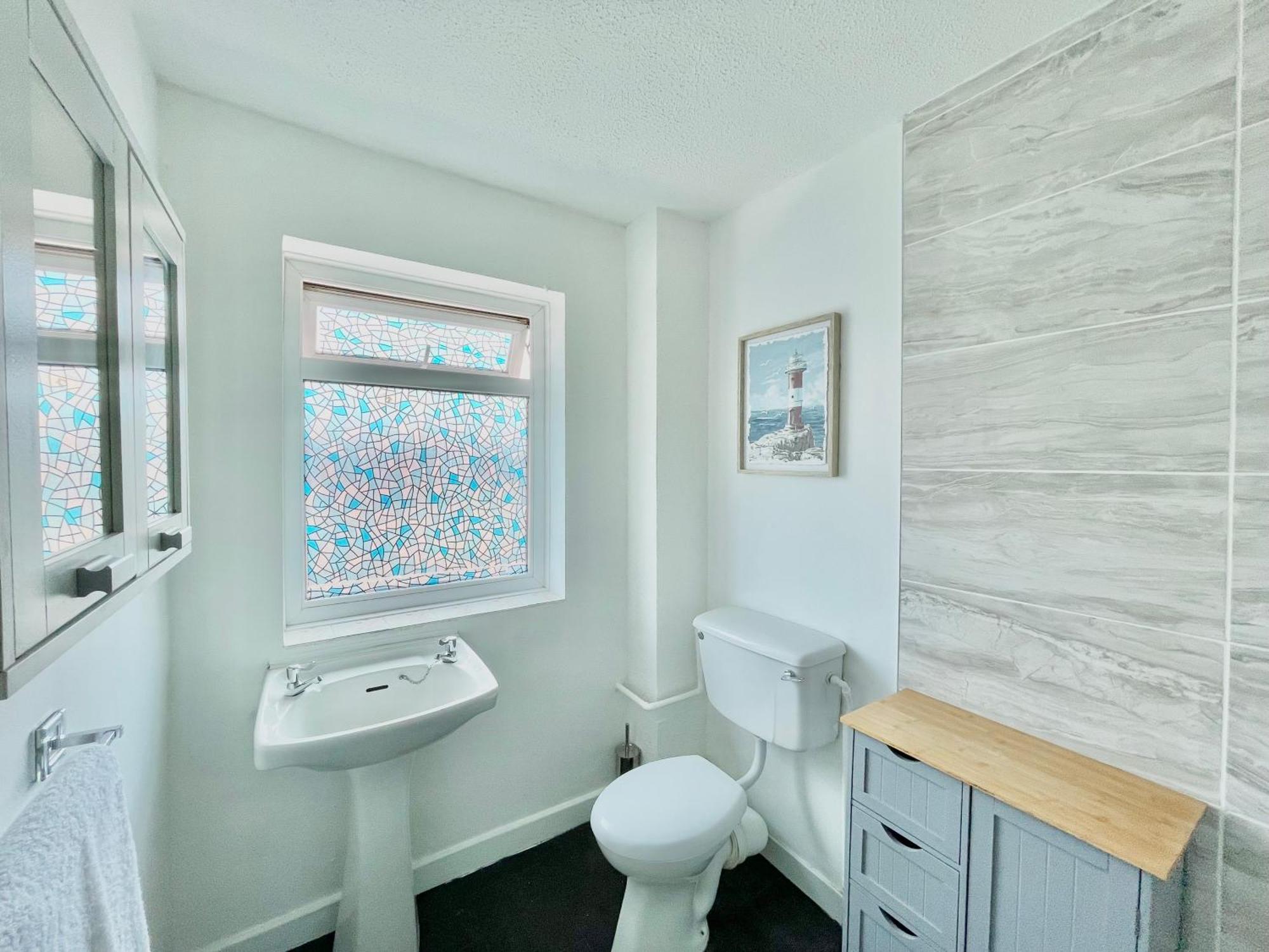 Cae Glas Apartments Holyhead Extérieur photo